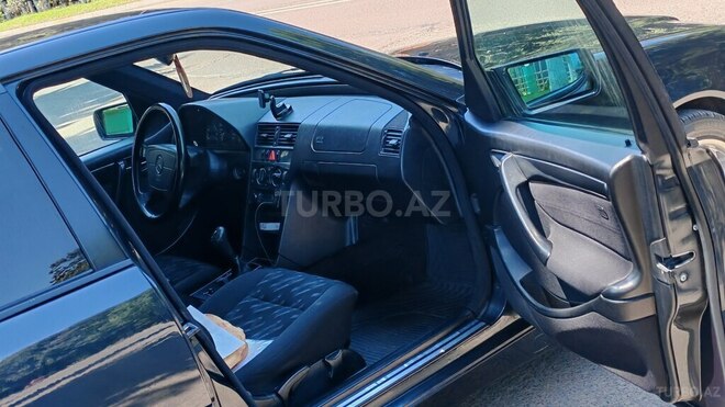 Mercedes C 200-9