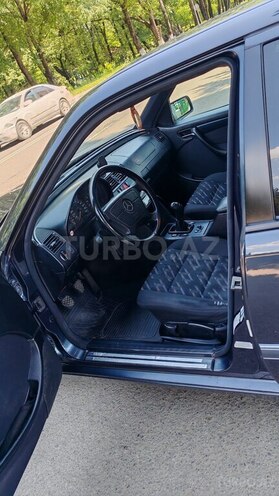 Mercedes C 200-10