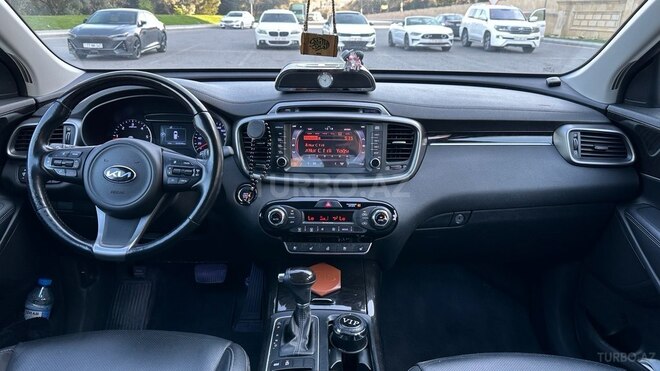 Kia Sorento-8