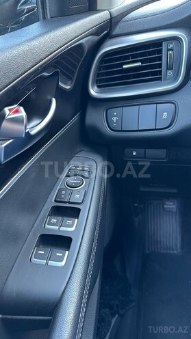 Kia Sorento-12
