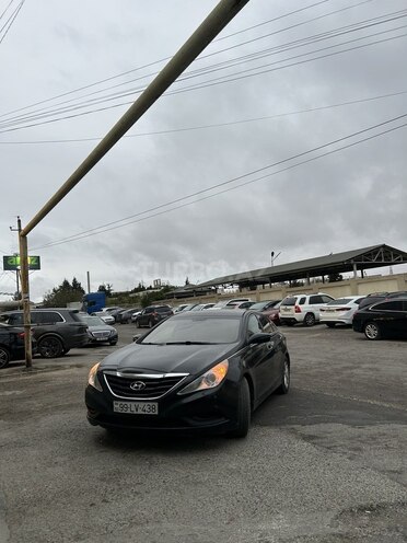 Hyundai Sonata-4