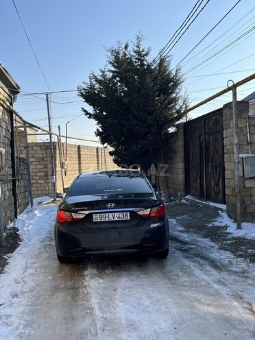 Hyundai Sonata-9