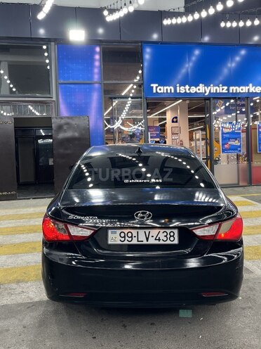 Hyundai Sonata-11