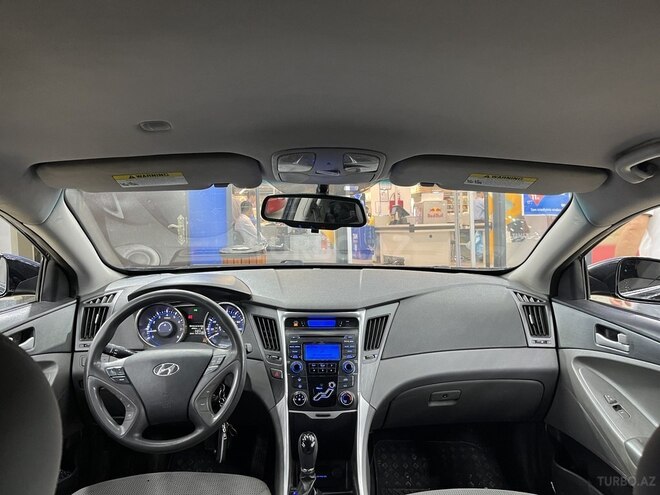 Hyundai Sonata-10
