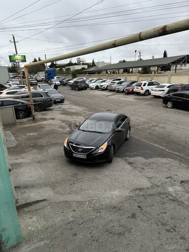 Hyundai Sonata-5