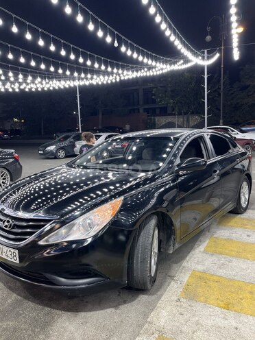 Hyundai Sonata-14