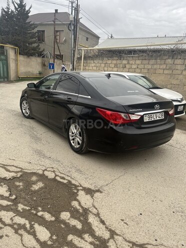 Hyundai Sonata-8