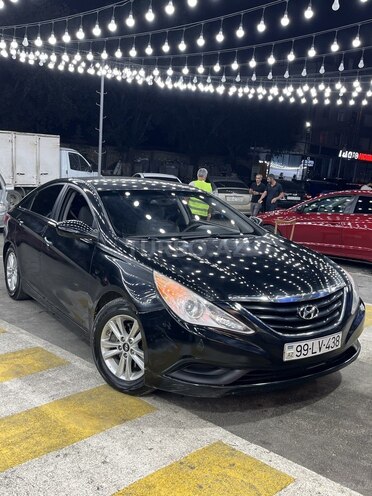 Hyundai Sonata-13
