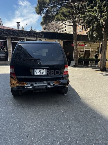 Mercedes ML 320-4
