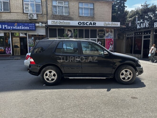 Mercedes ML 320-5
