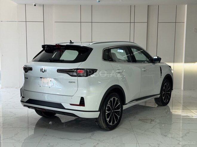 Changan Qiyuan Q05-4