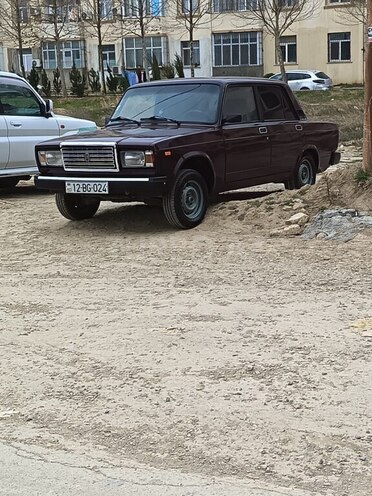 LADA (VAZ) 2107-1