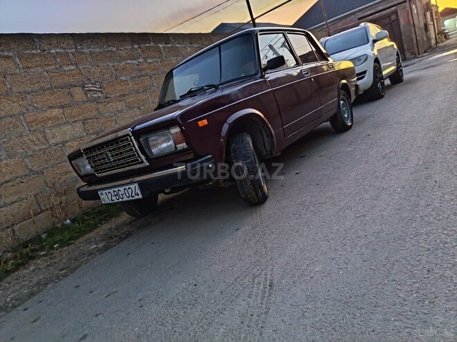 LADA (VAZ) 2107-5