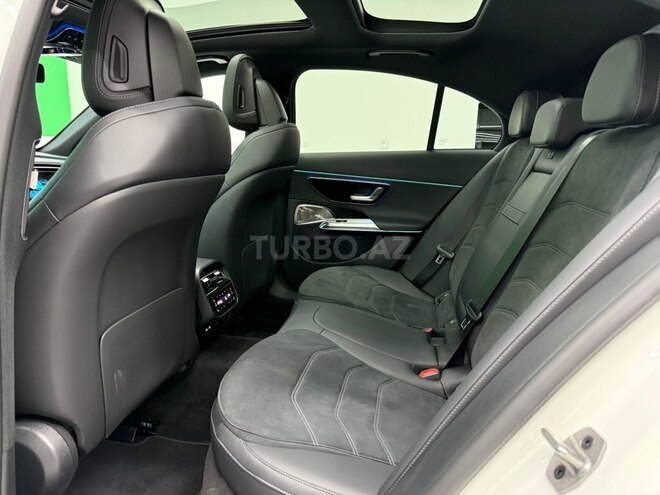 Mercedes E 300 e 2024, 22,100 km - 2.0 l - Bakı