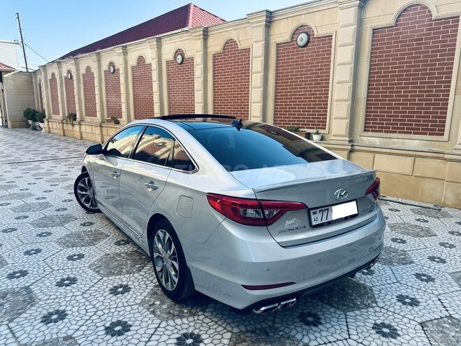 Hyundai Sonata-4