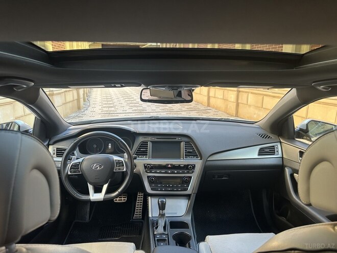 Hyundai Sonata-10