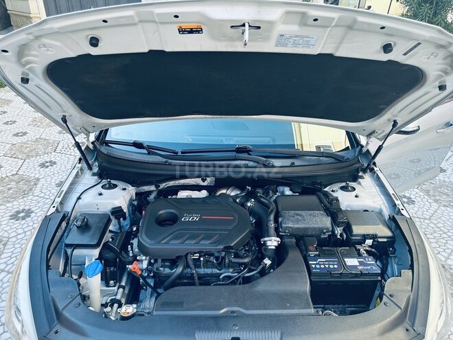 Hyundai Sonata-14