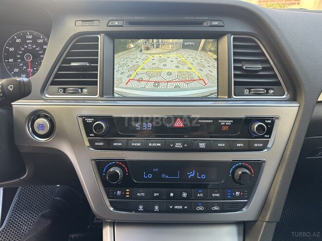 Hyundai Sonata-6