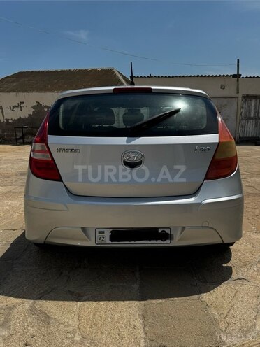 Hyundai i30-6