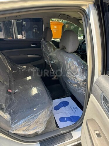 Toyota Prius-3