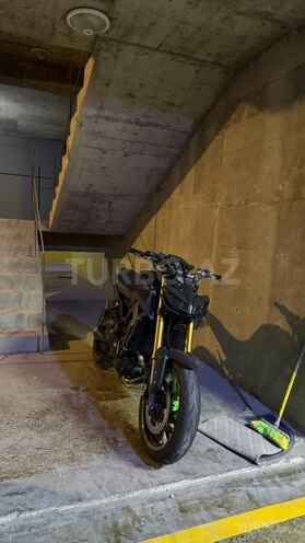 Yamaha MT-09-1