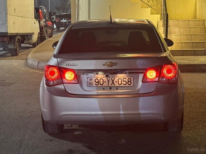 Chevrolet Cruze-8