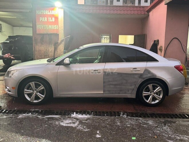 Chevrolet Cruze-10