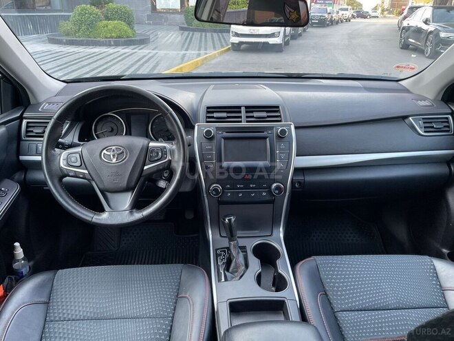 Toyota Camry-6