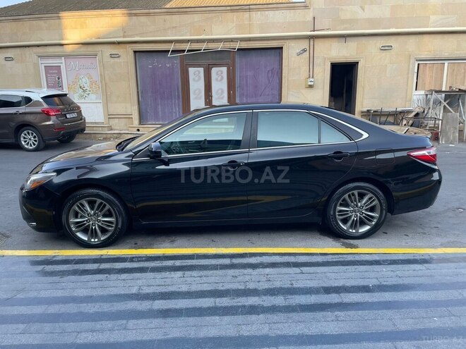 Toyota Camry-3