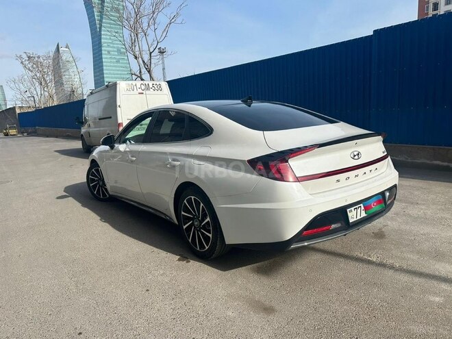Hyundai Sonata-2