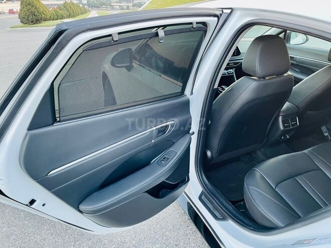 Hyundai Sonata-9