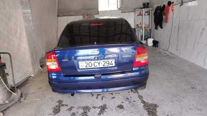 Opel Astra-2