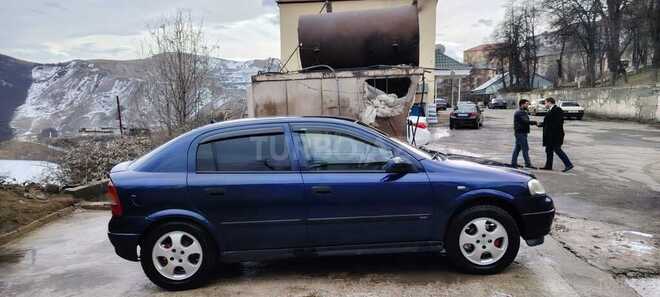 Opel Astra-3