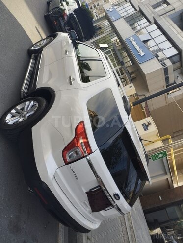 Ford Explorer-16