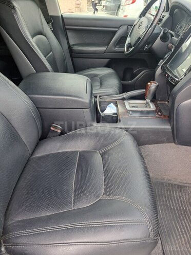 Toyota Land Cruiser-14