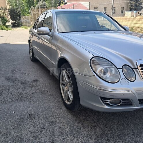 Mercedes E 200-5