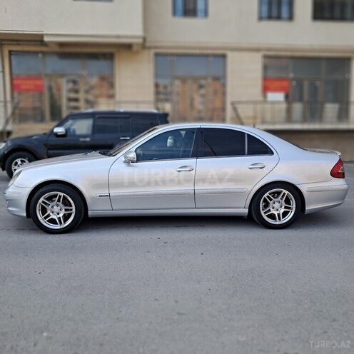 Mercedes E 200-4