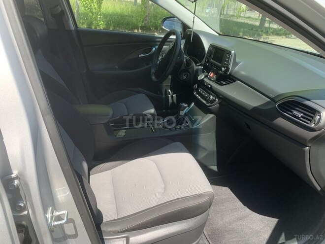 Hyundai i30-10