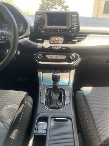 Hyundai i30-8