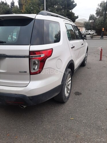 Ford Explorer-6