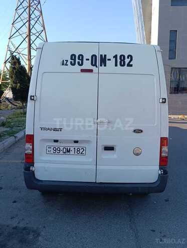 Ford Transit-4