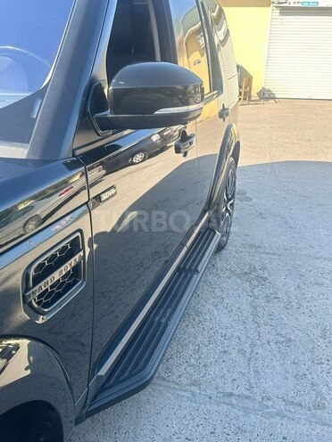Land Rover Discovery-5