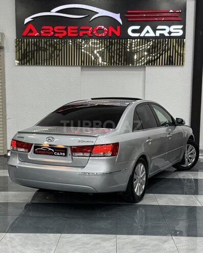 Hyundai Sonata-13