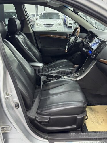 Hyundai Sonata-18