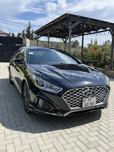 Hyundai Sonata-2