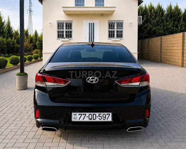 Hyundai Sonata-6