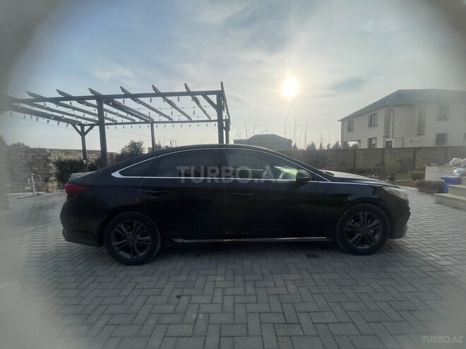 Hyundai Sonata-3