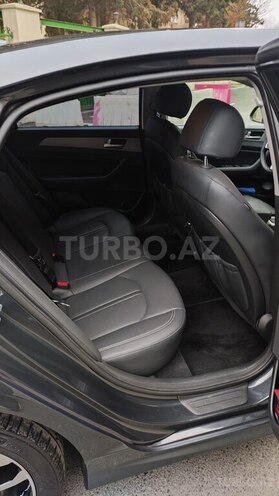 Hyundai Sonata-11