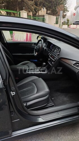 Hyundai Sonata-10