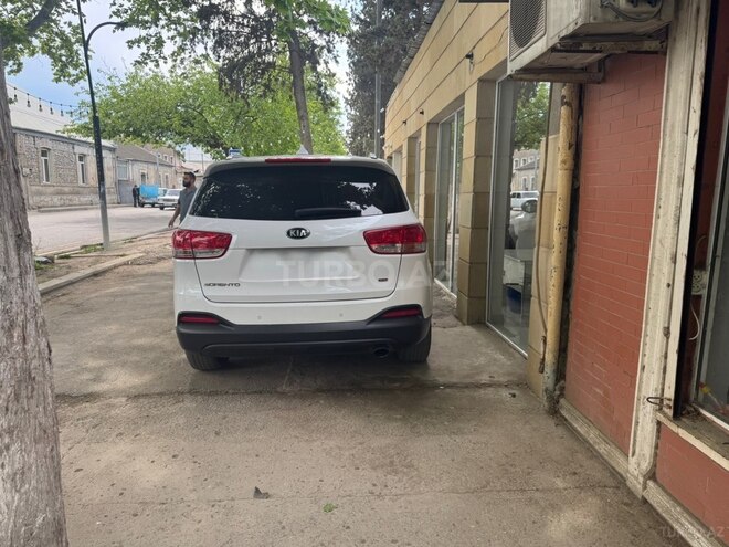 Kia Sorento-2